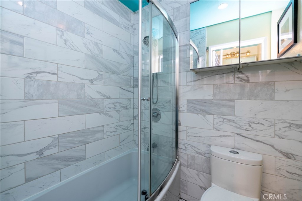 17072 Pacific Coast 100