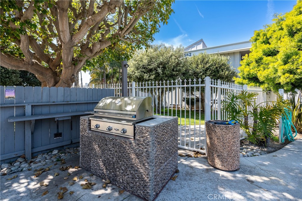 17072 Pacific Coast 100