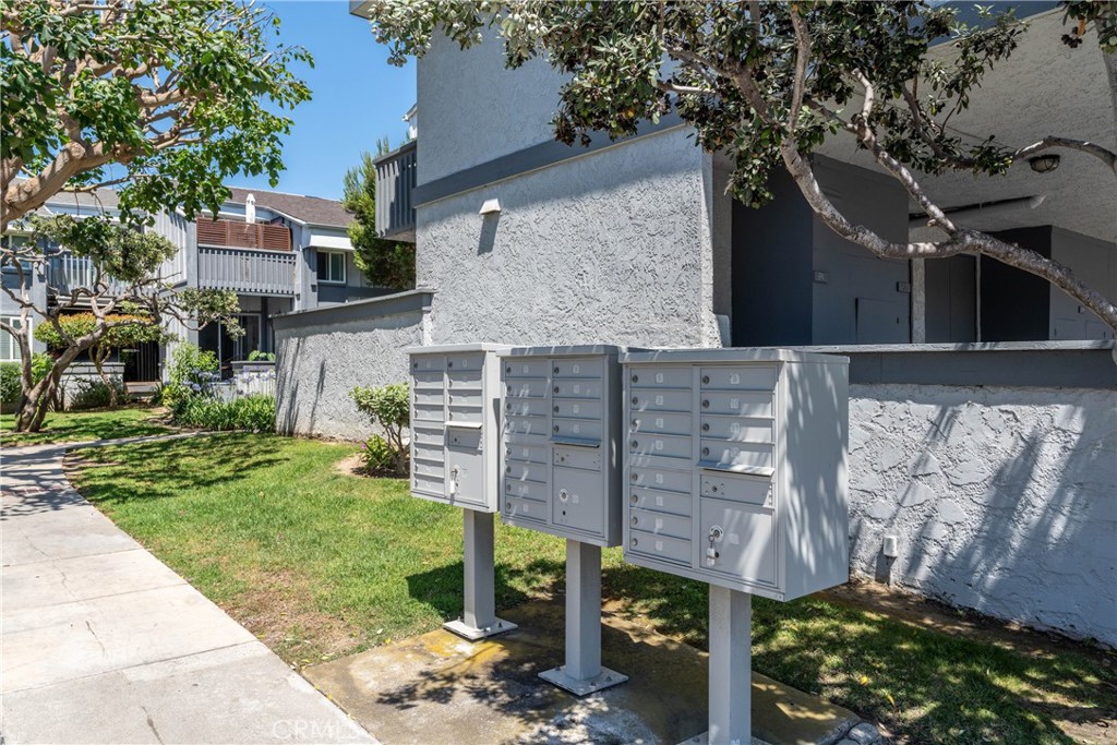 17072 Pacific Coast 100