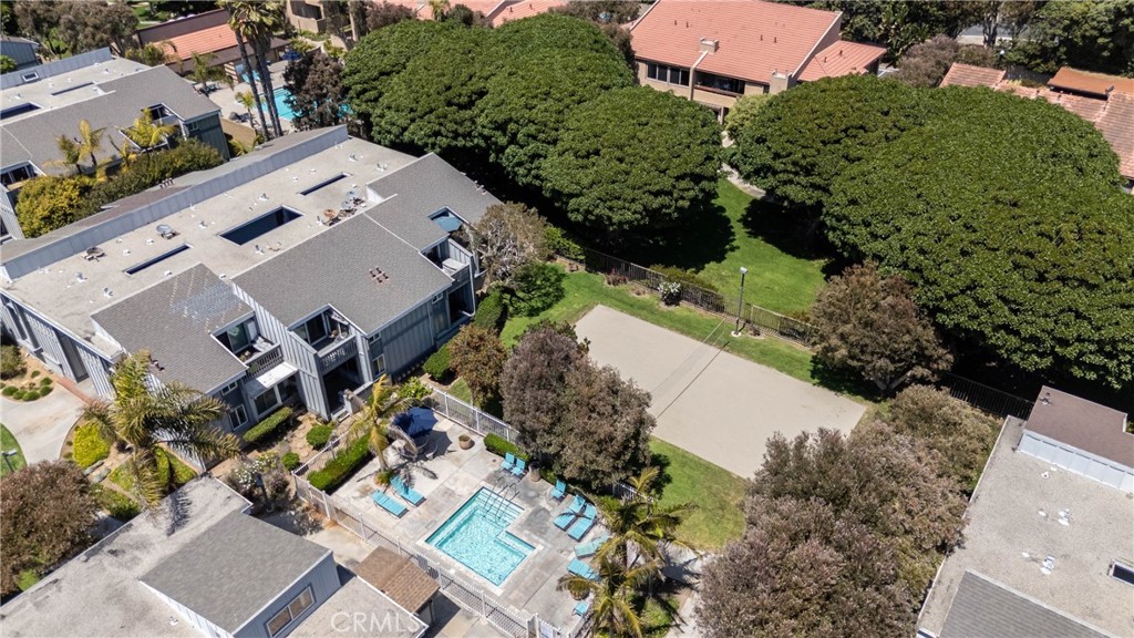 17072 Pacific Coast 100