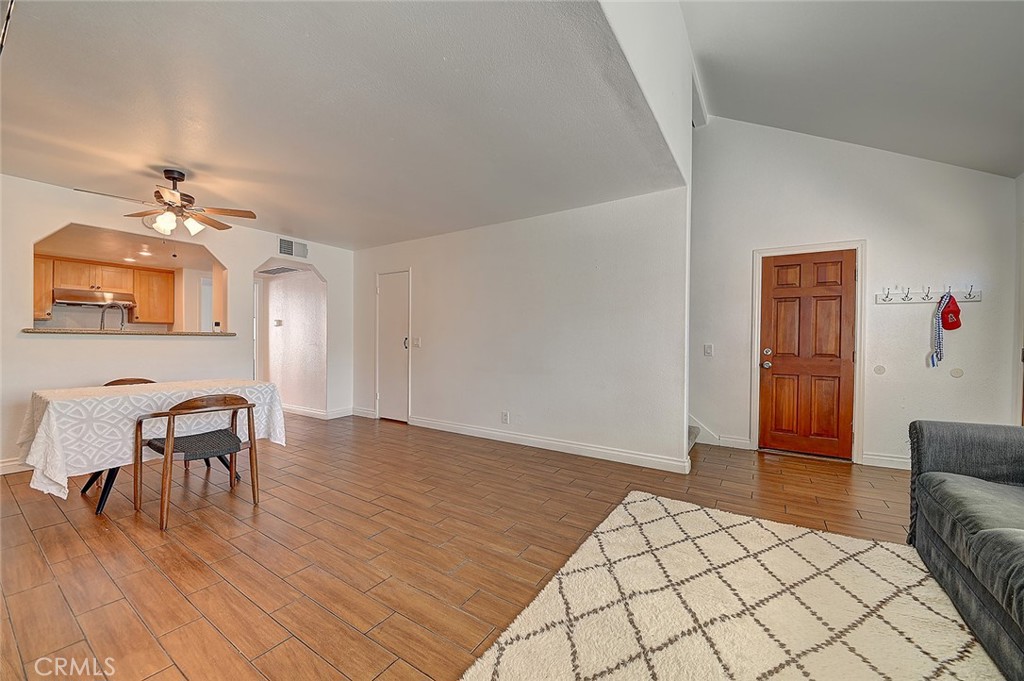 18683 Applewood Circle 16