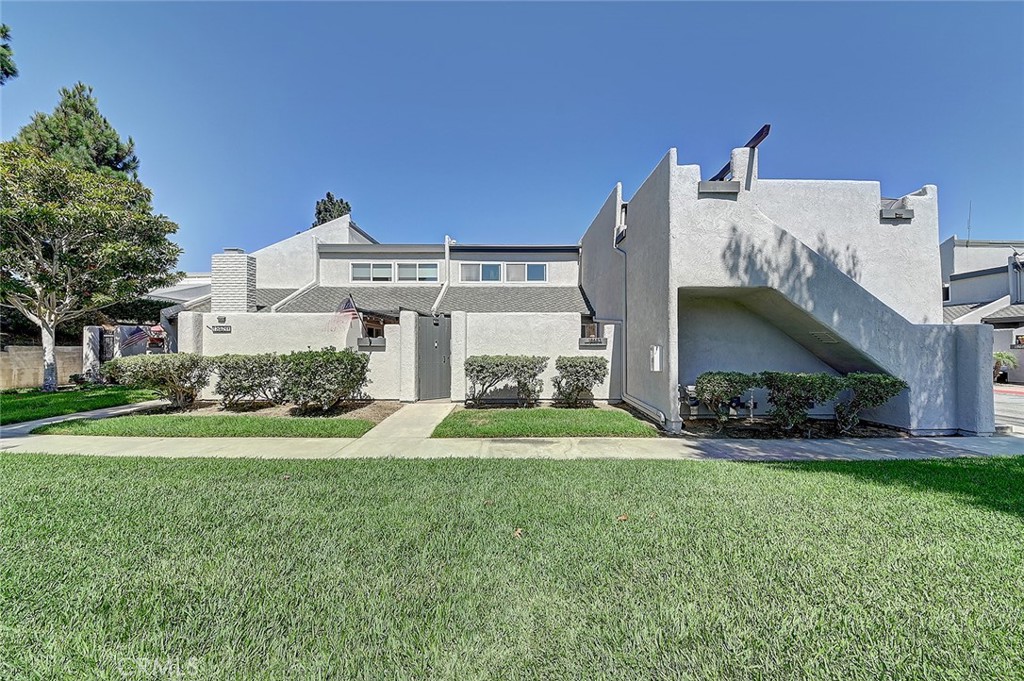 18683 Applewood Circle 16