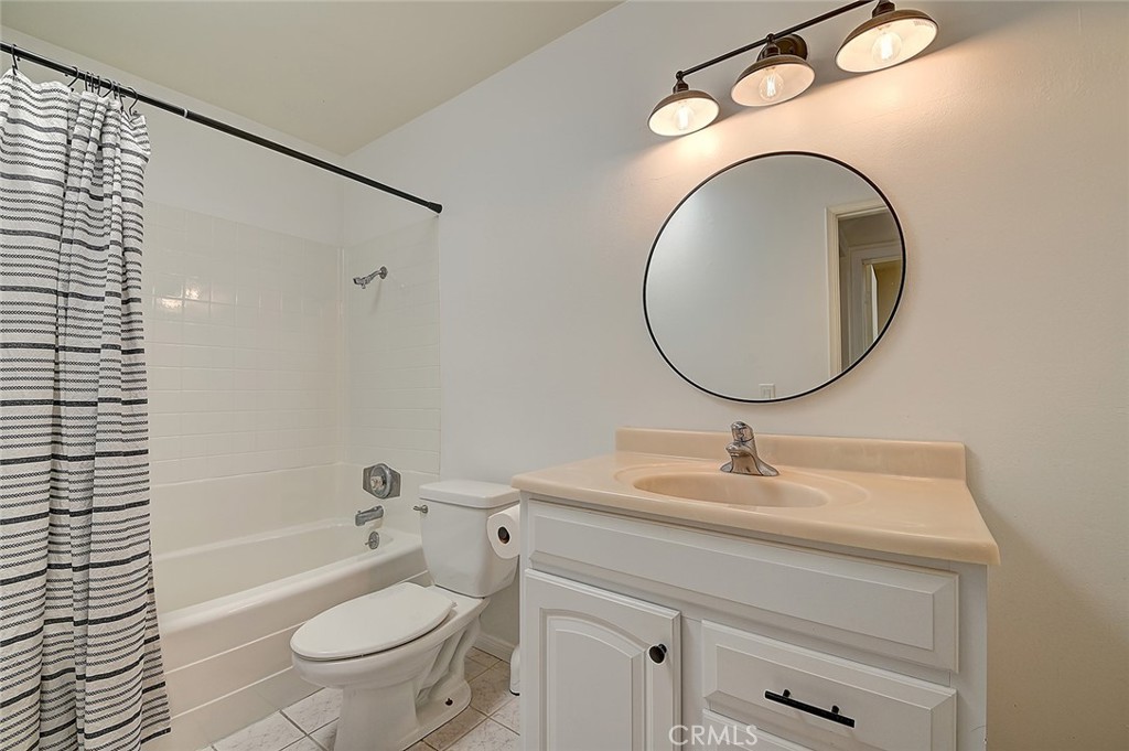 18683 Applewood Circle 16