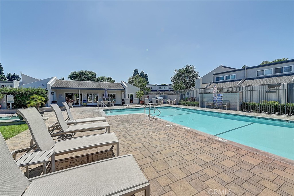 18683 Applewood Circle 16