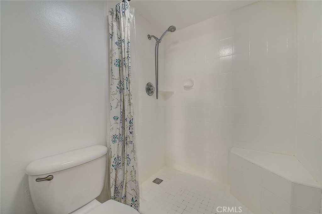 18683 Applewood Circle 16