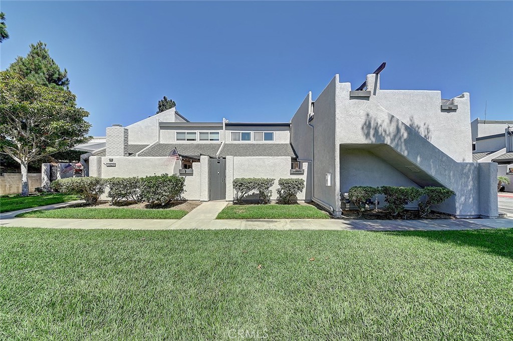 18683 Applewood Circle 16