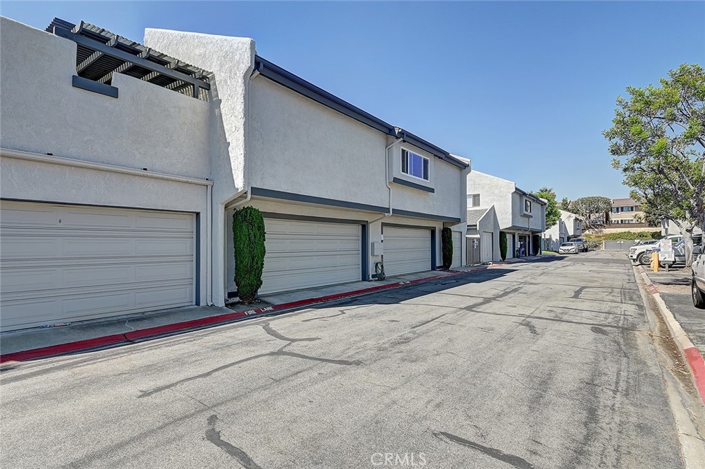 18683 Applewood Circle 16