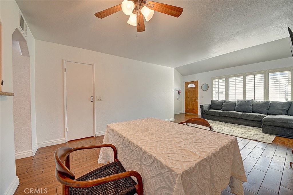 18683 Applewood Circle 16
