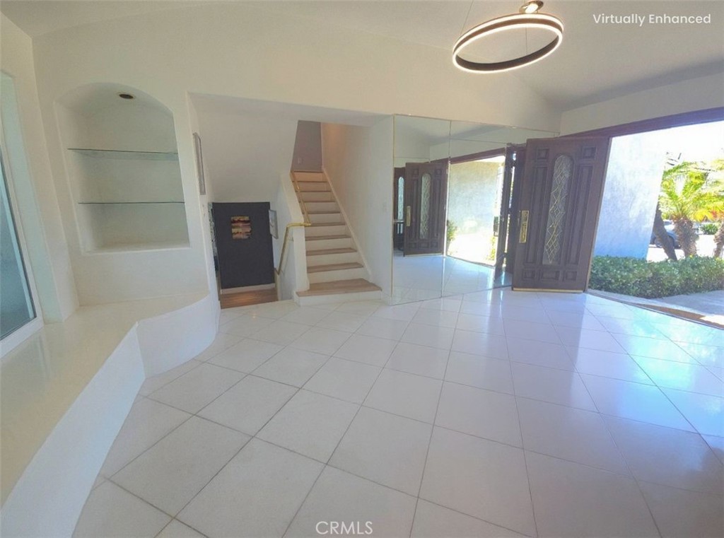 5726 Sunmist Drive