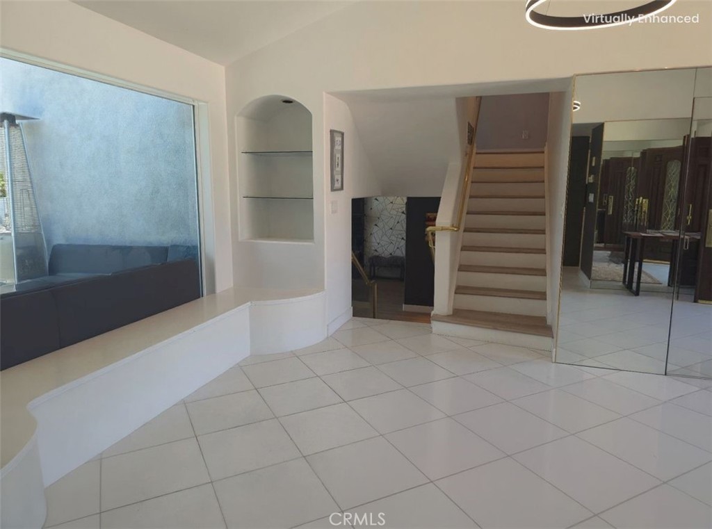 5726 Sunmist Drive