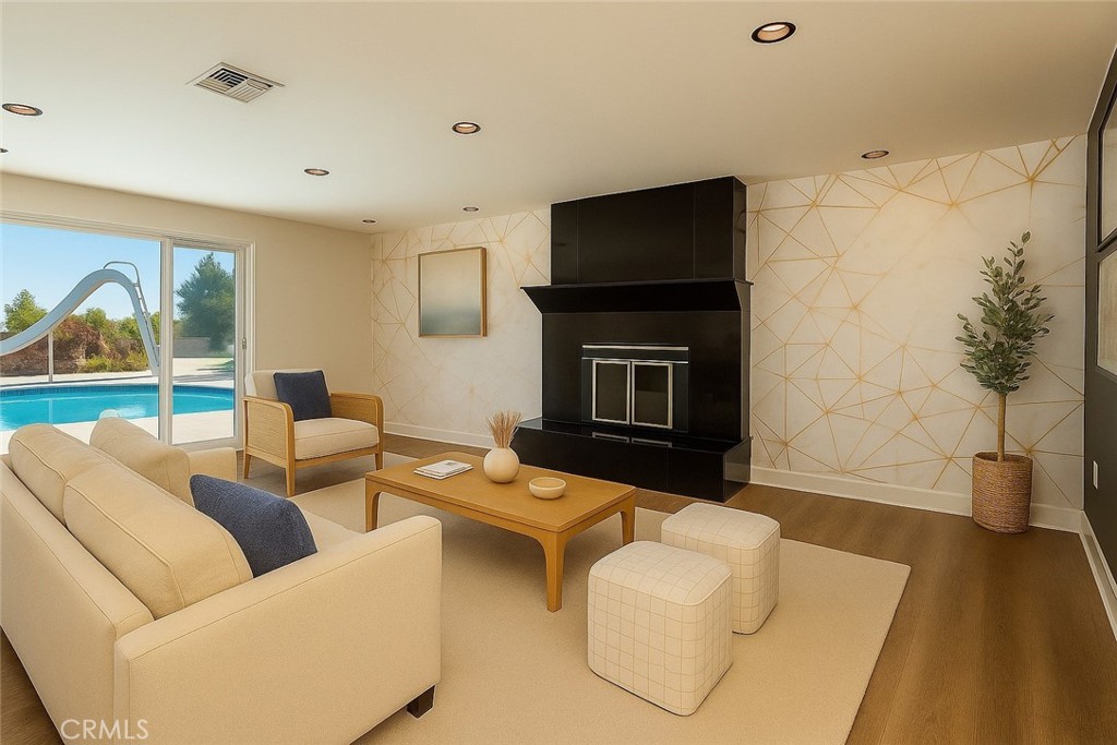 5726 Sunmist Drive
