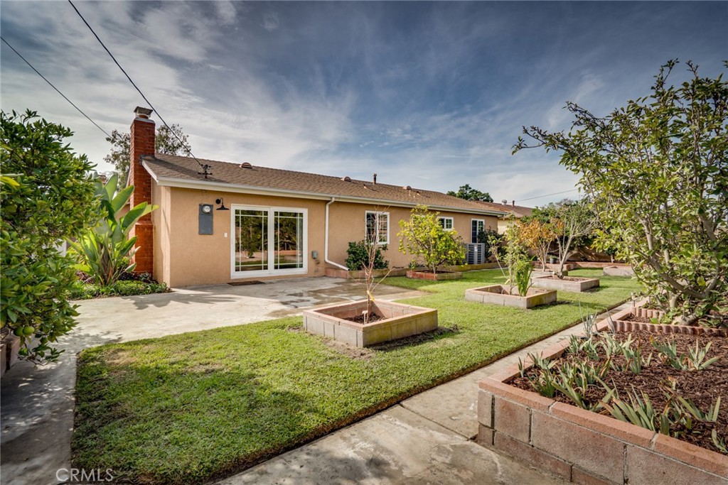3115 W Teranimar