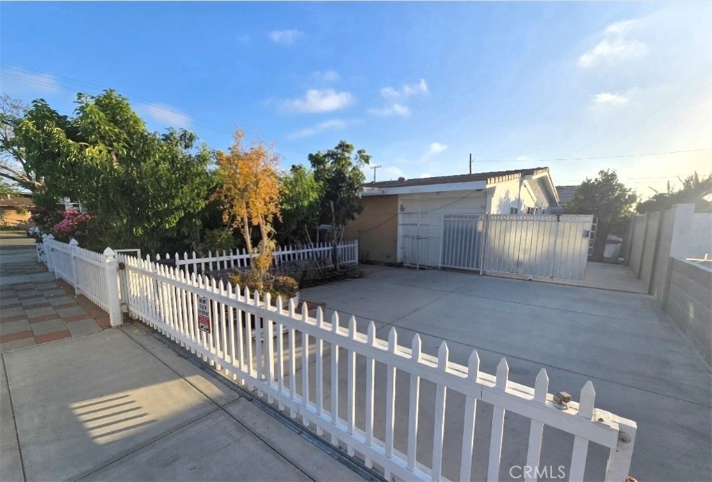 14201 Paul Way A