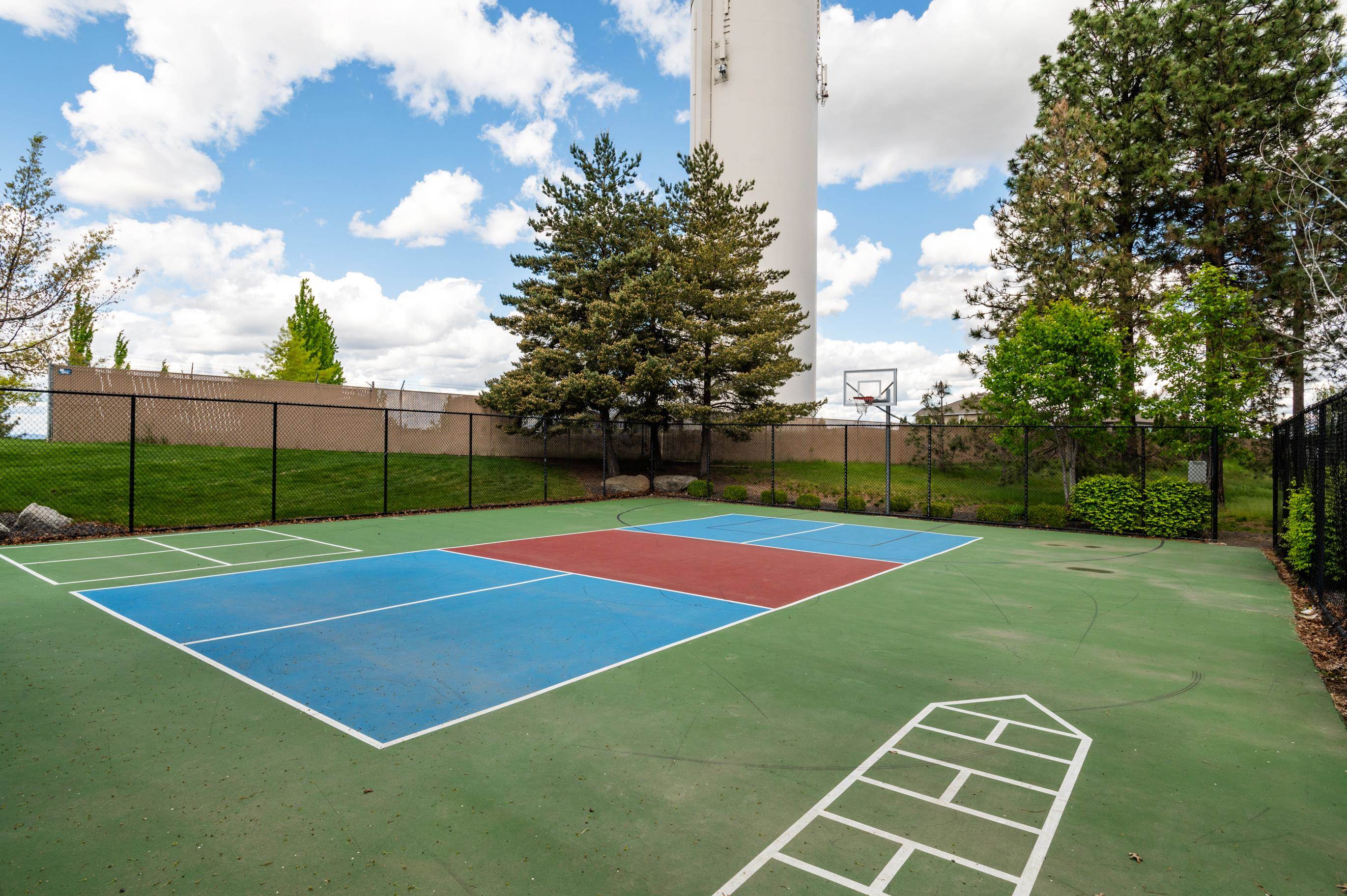 7203 S Tangle Heights Dr