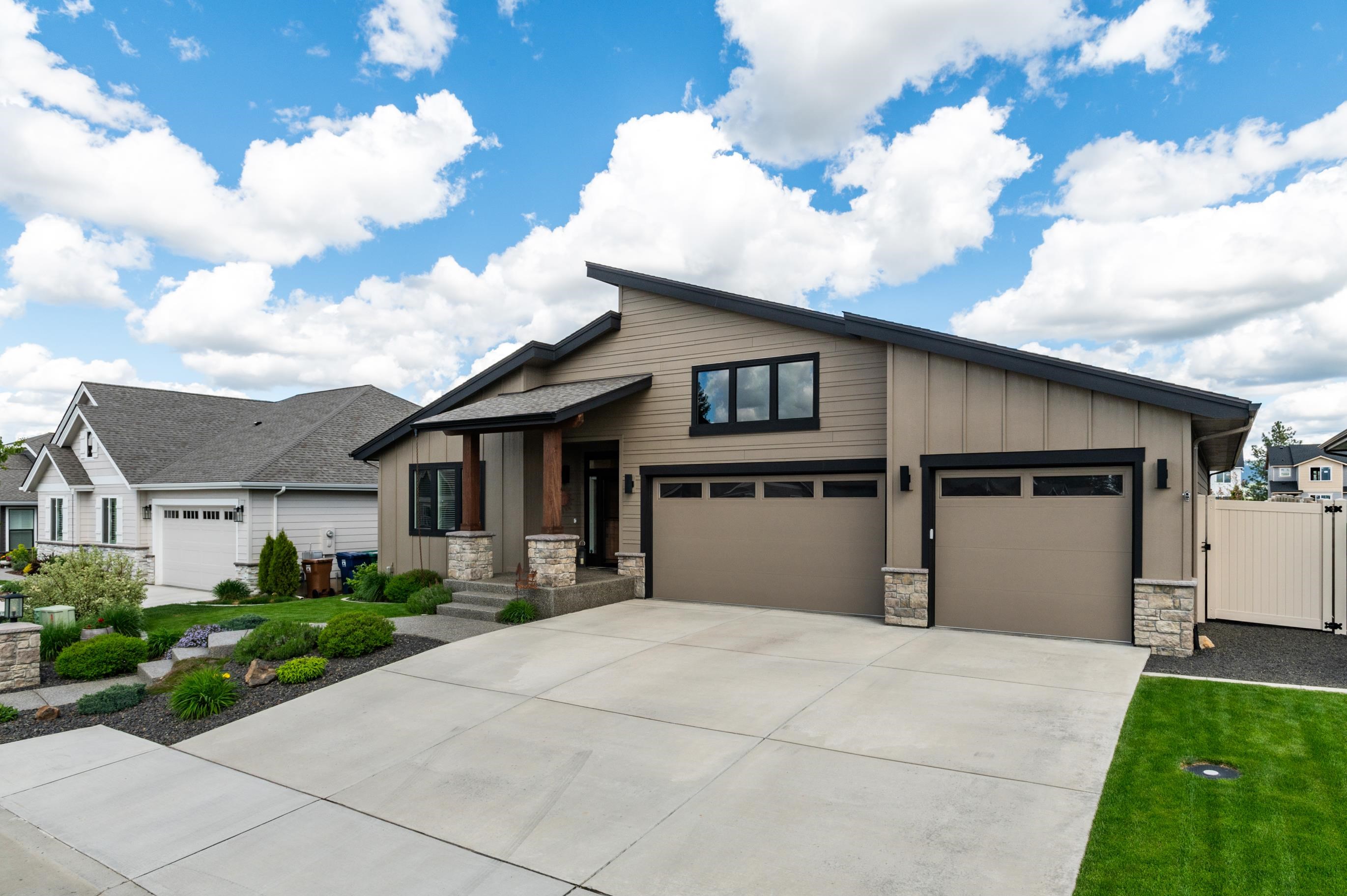 7203 S Tangle Heights Dr