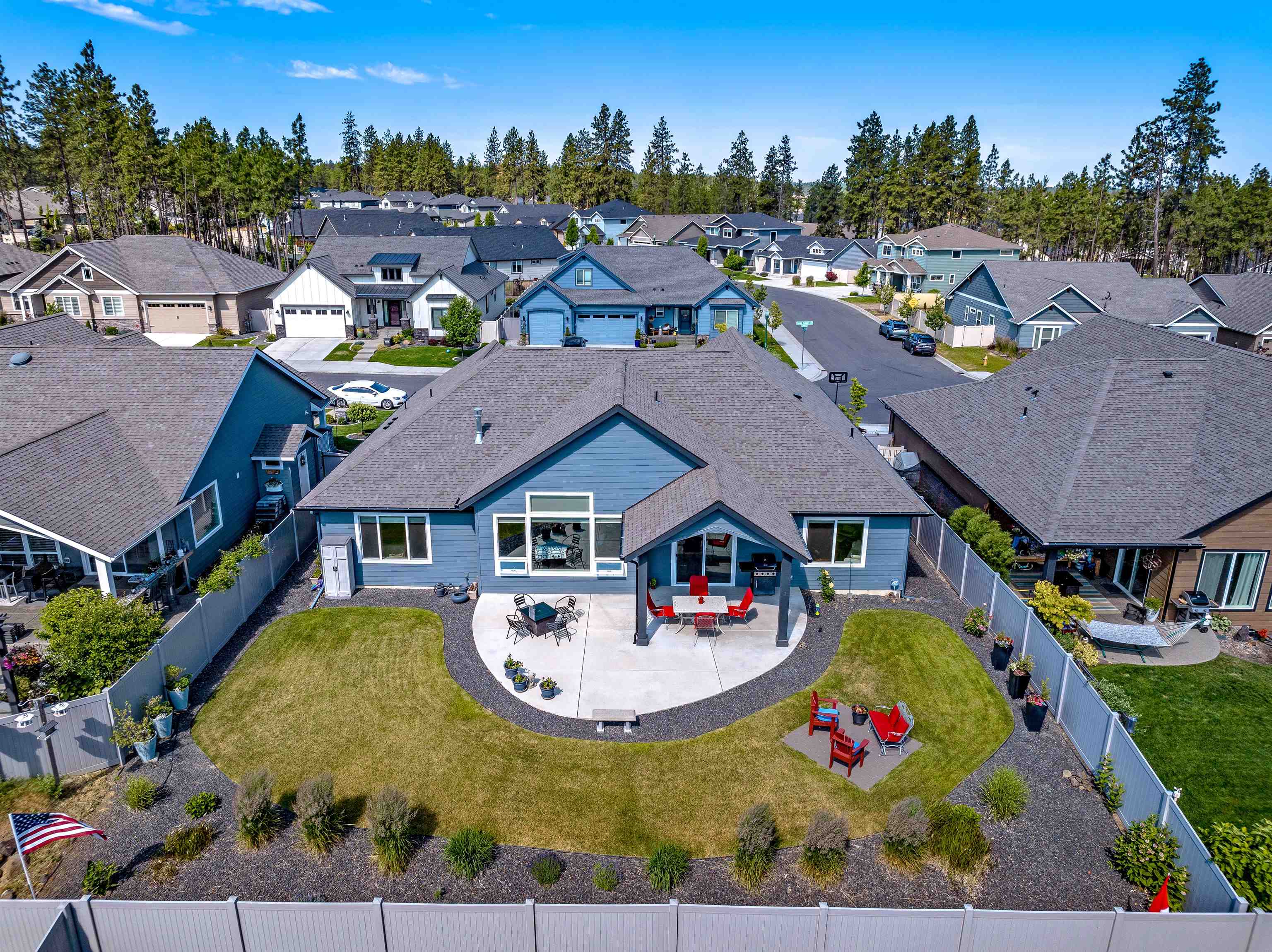 7109 S TANGLE HEIGHTS Dr