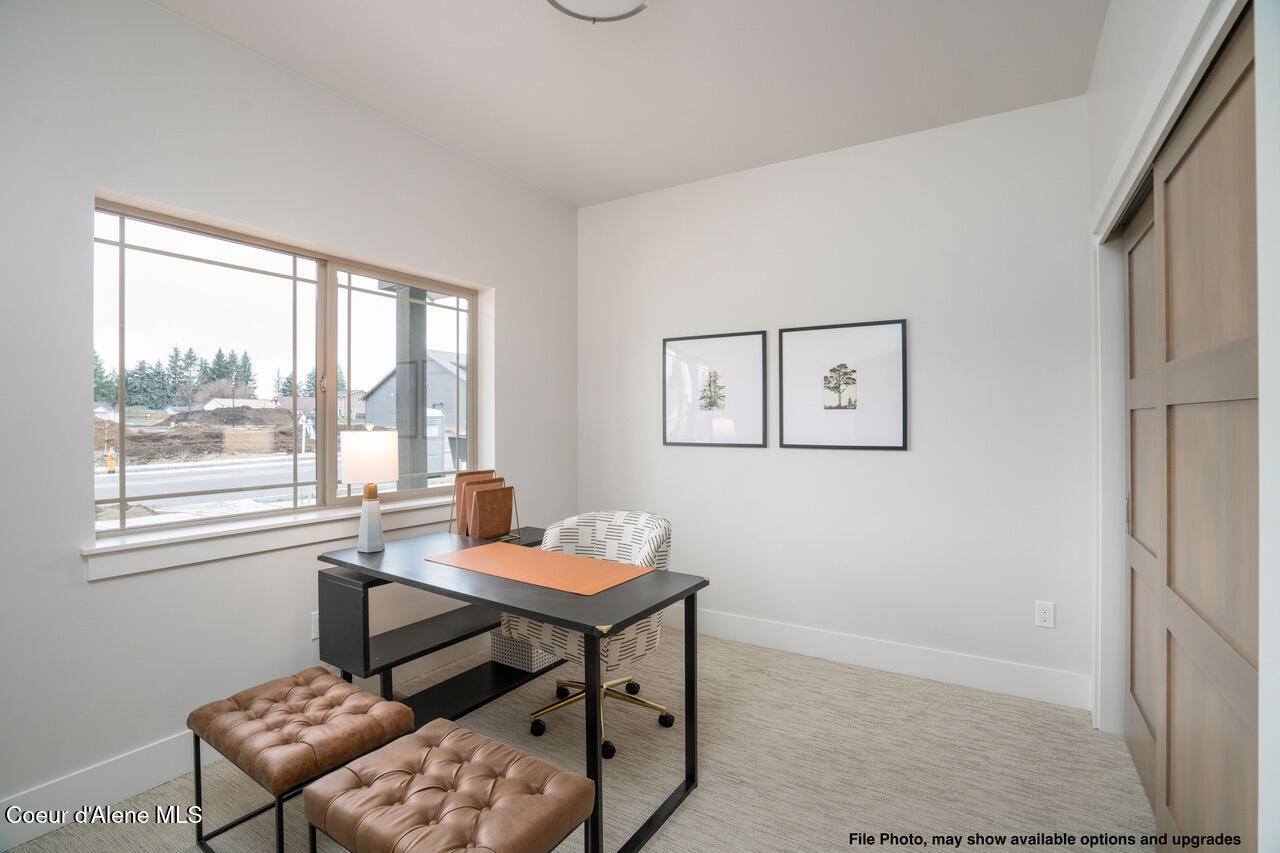 1110 W CORDGRASS AVE