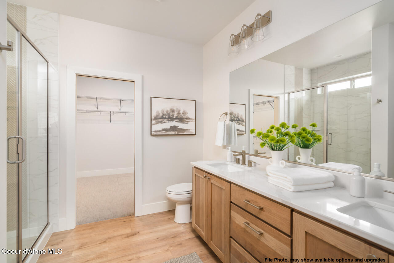 1110 W CORDGRASS AVE