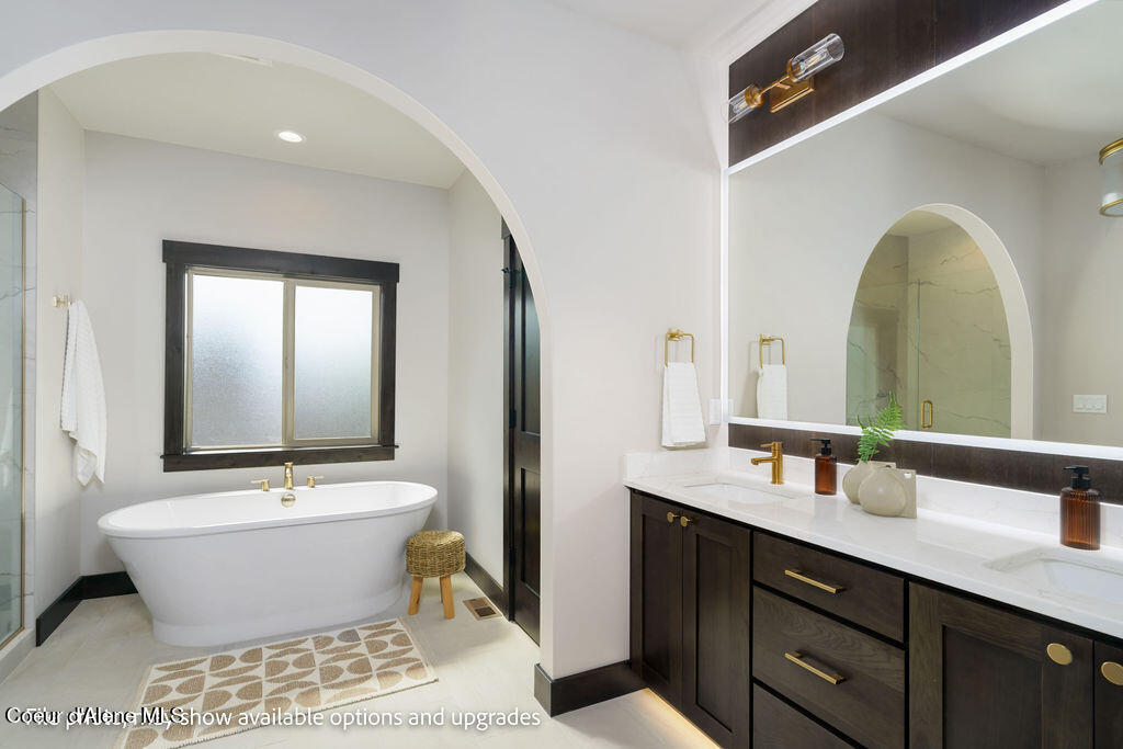 1080 E SLEEPING DEER AVE