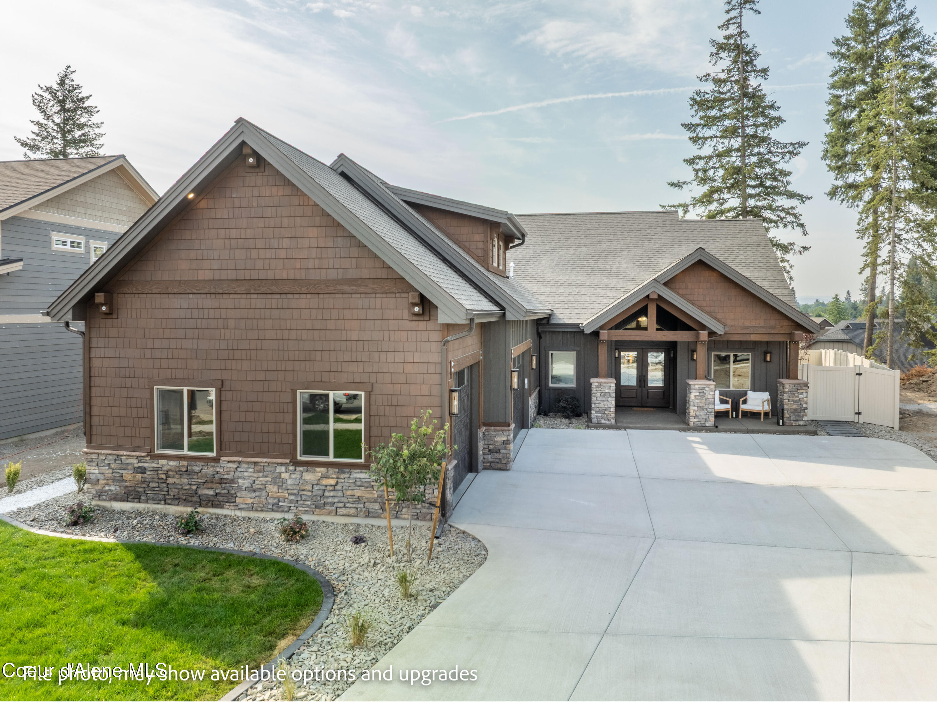 1080 E SLEEPING DEER AVE