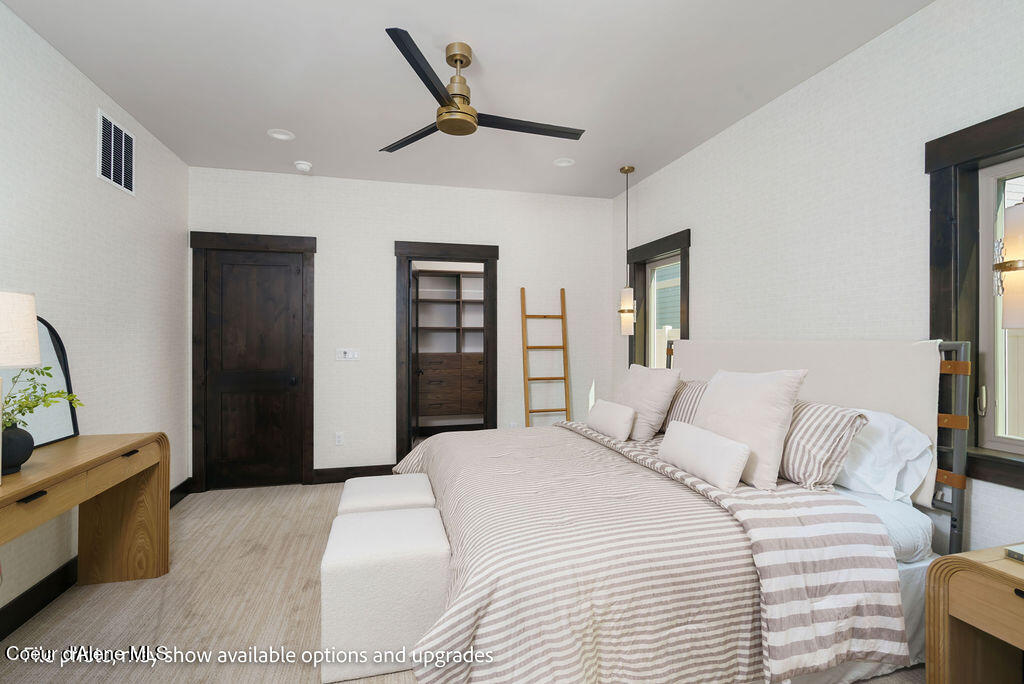 1080 E SLEEPING DEER AVE