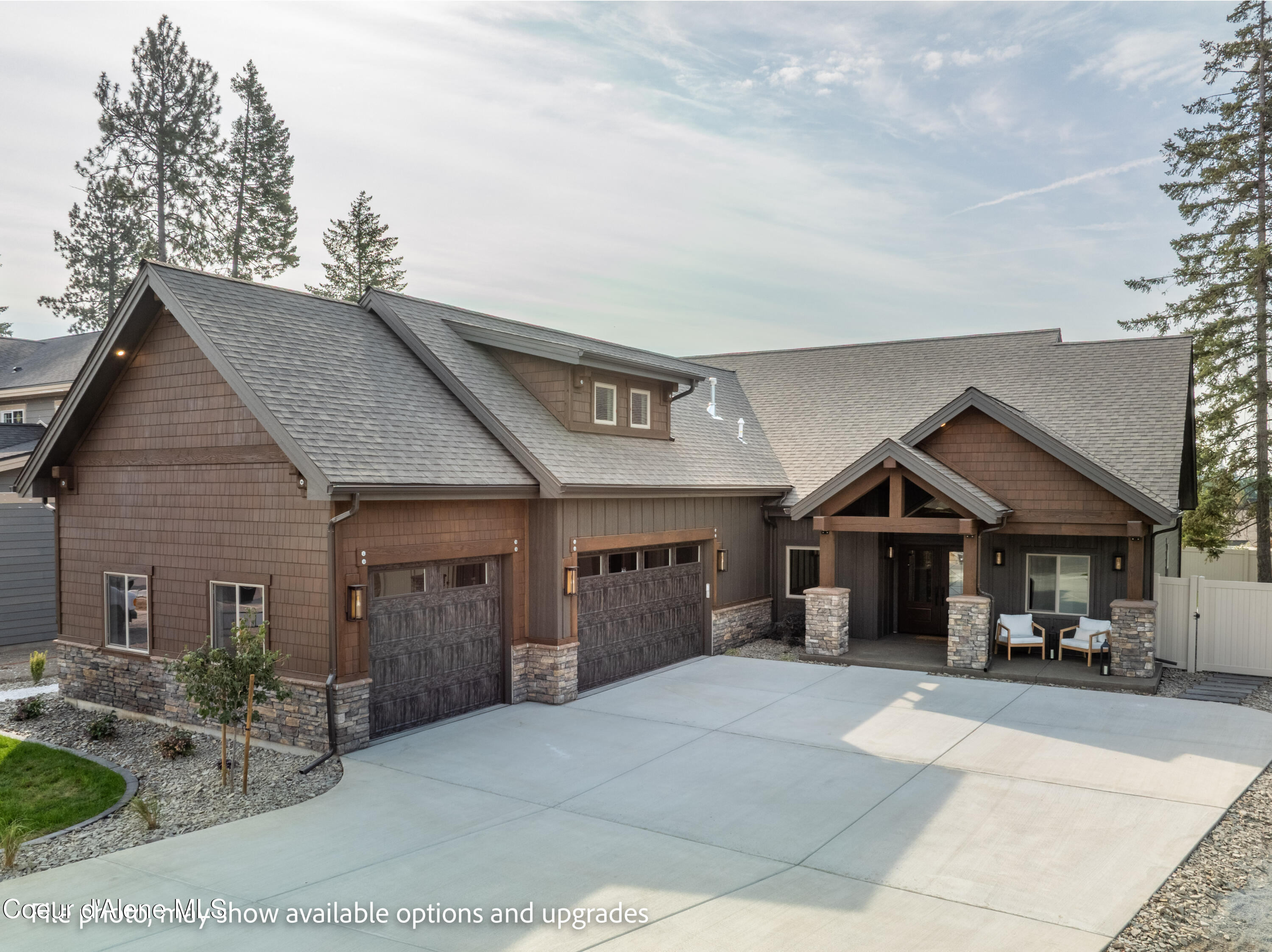 1080 E SLEEPING DEER AVE