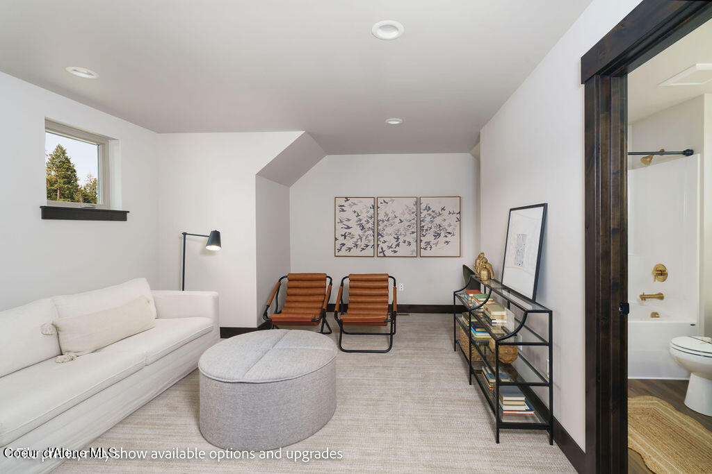 1080 E SLEEPING DEER AVE