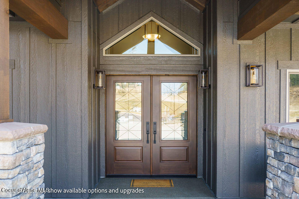 1080 E SLEEPING DEER AVE