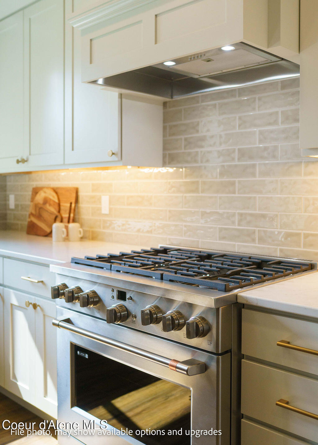 1080 E SLEEPING DEER AVE