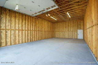 1133 W CORDGRASS AVE