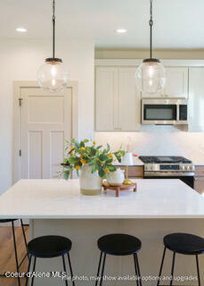 1133 W CORDGRASS AVE