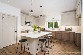 1133 W CORDGRASS AVE