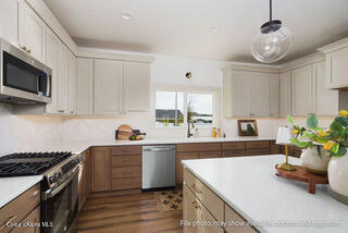 1133 W CORDGRASS AVE