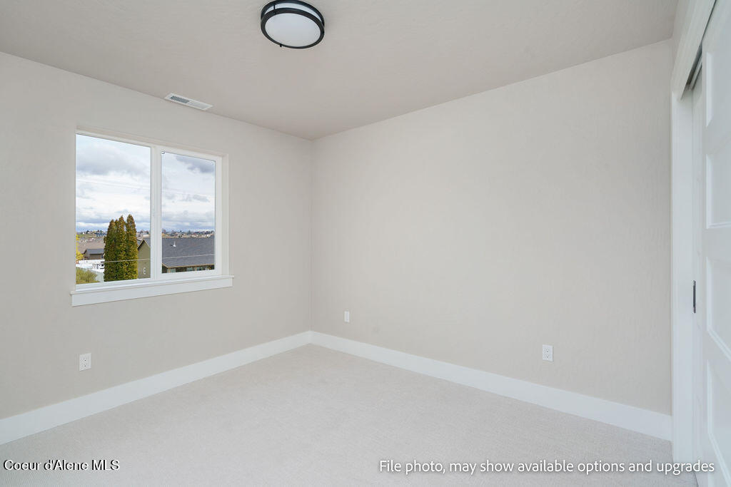 1021 W CORDGRASS AVE