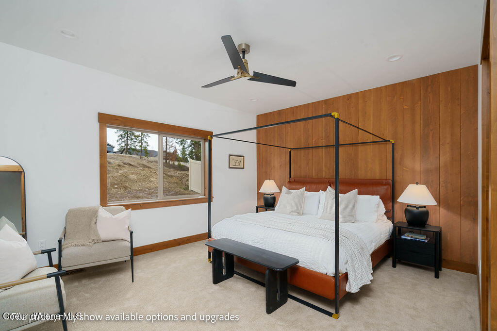 1050 E SLEEPING DEER AVE