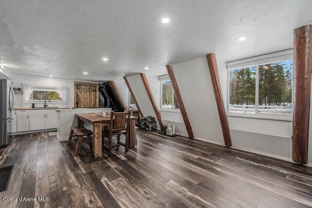 475 DRY CREEK RD