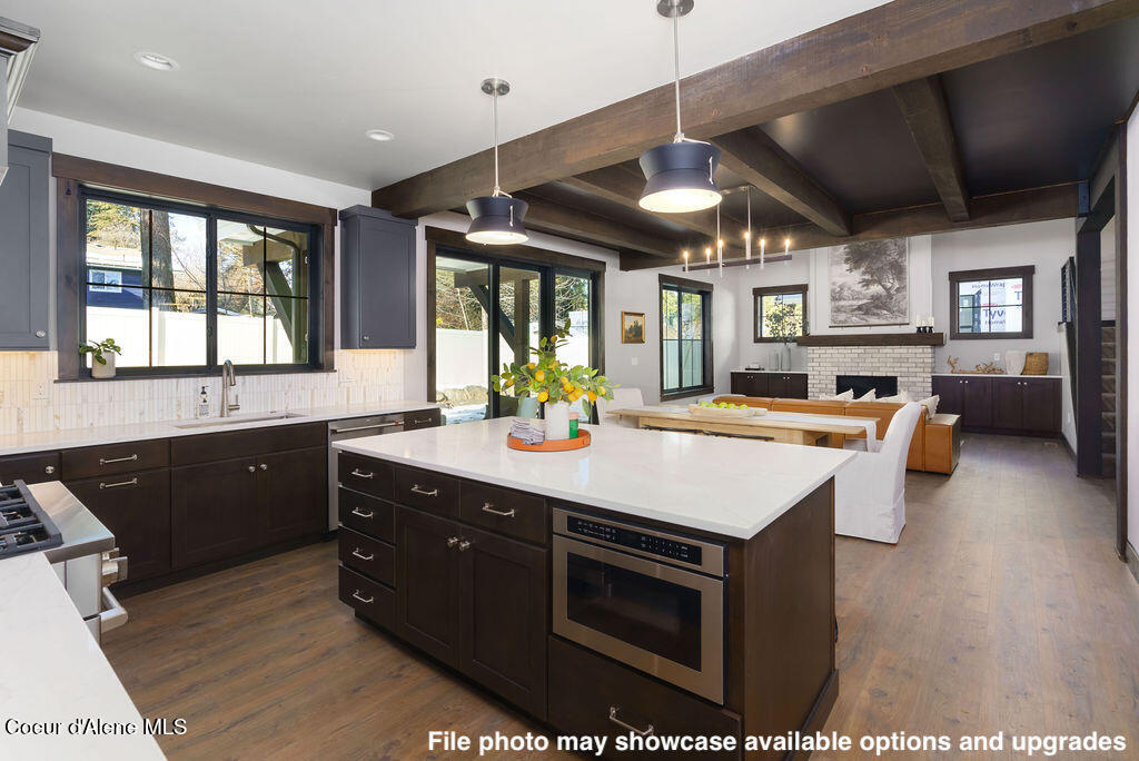 11958 N ROCKING R RD