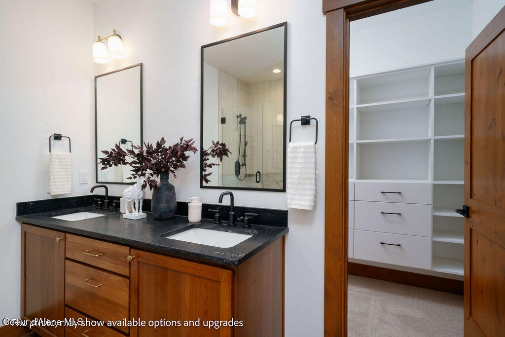 11958 N ROCKING R RD