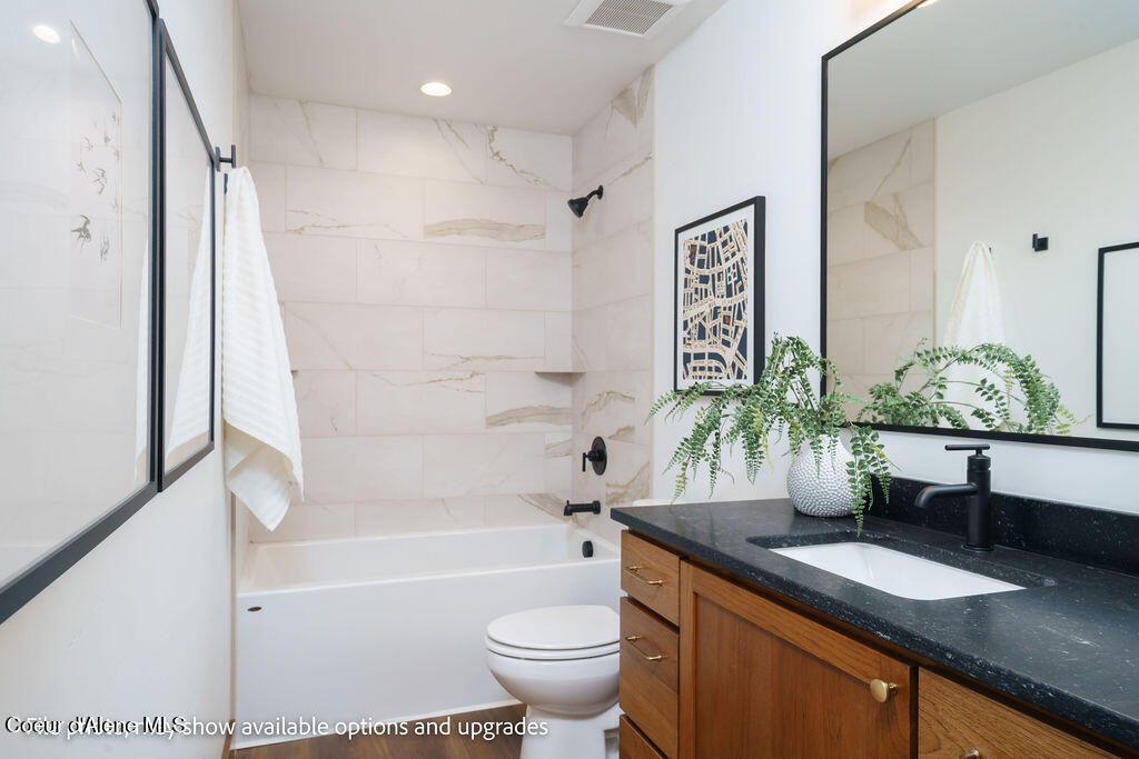 11958 N ROCKING R RD