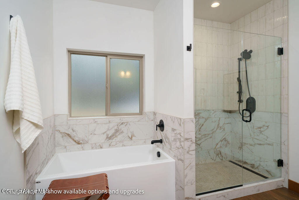 11958 N ROCKING R RD