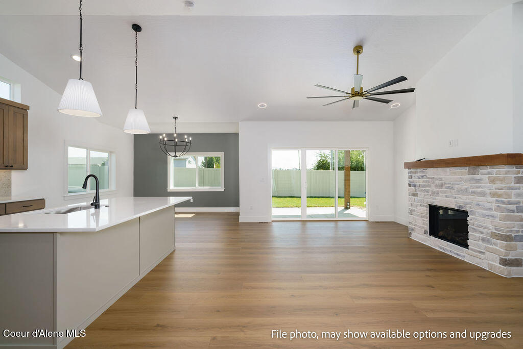 1101 W CORDGRASS AVE