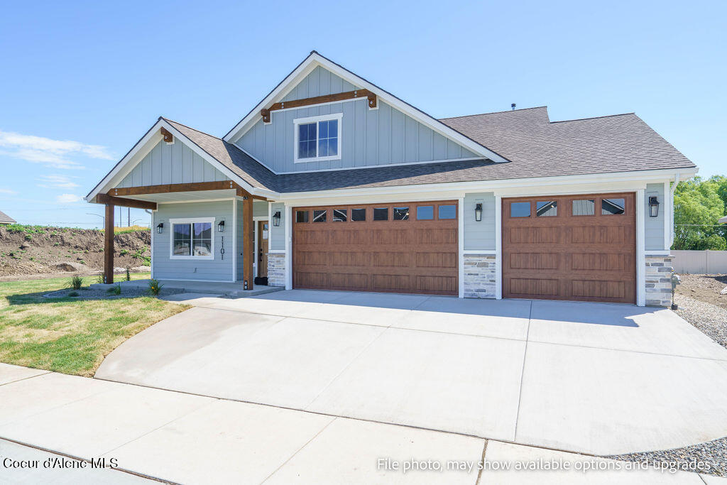 1101 W CORDGRASS AVE