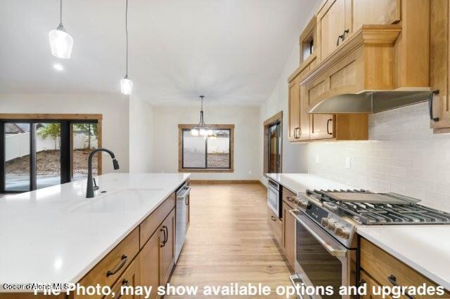 957 E STEEPLE CHASE RD