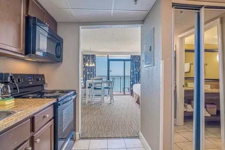 6900 N Ocean Blvd. Unit: 1113