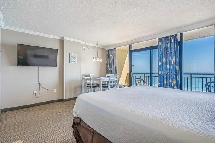 6900 N Ocean Blvd. Unit: 1113