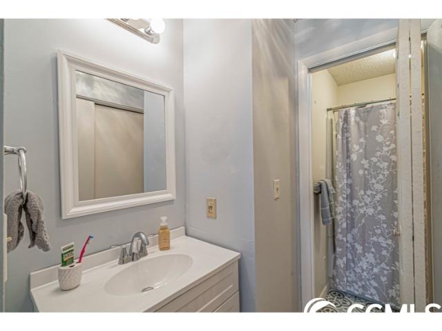 6840 Blue Heron Dr. Unit: 206