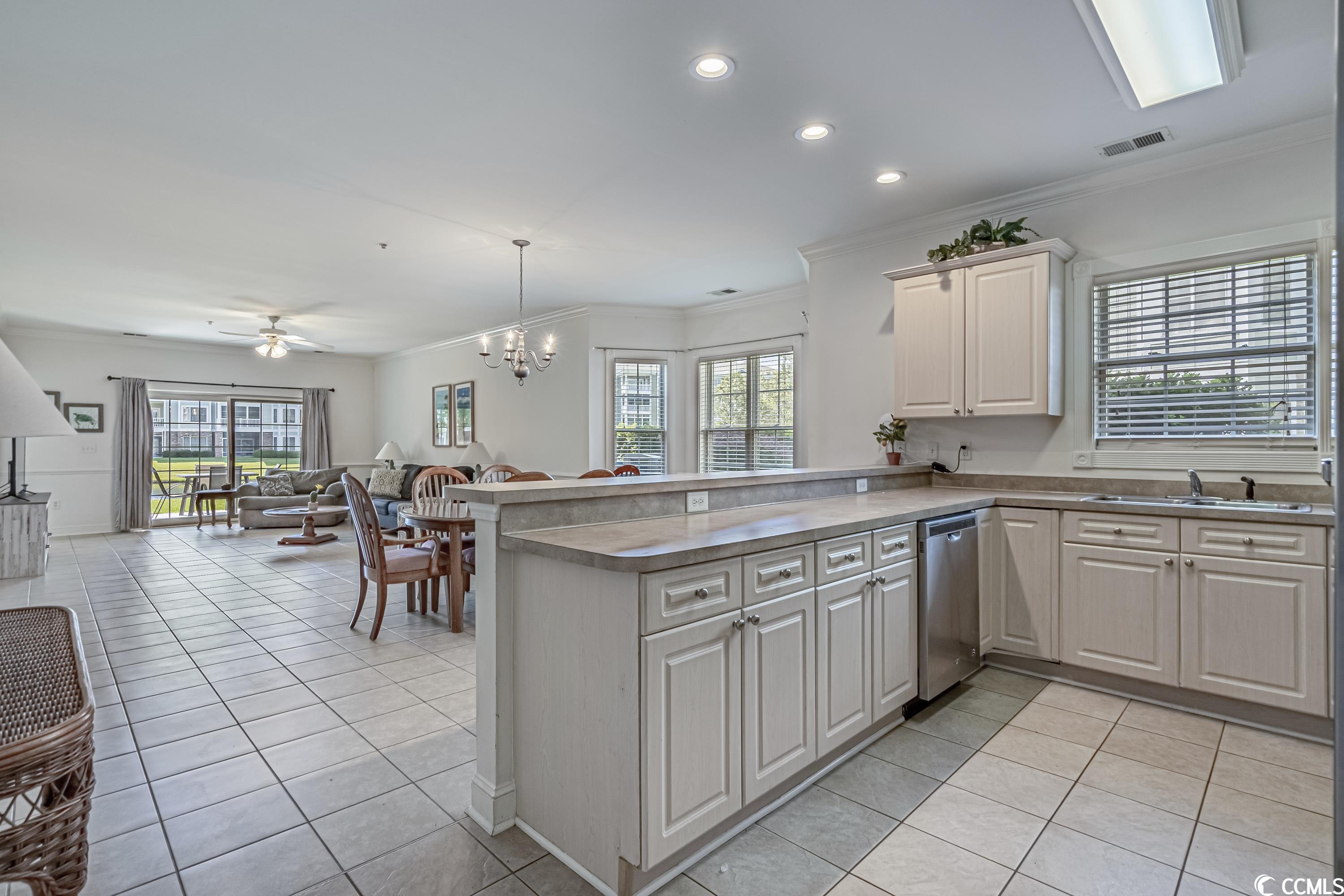 4811 Magnolia Lake Dr. Unit: 105