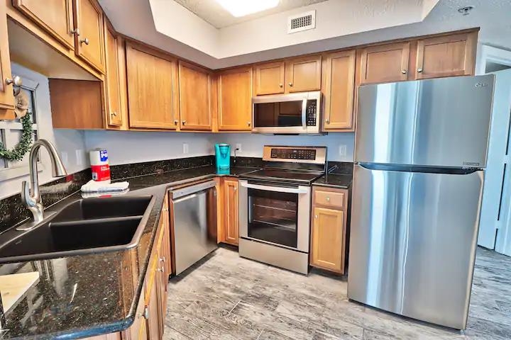 504 Ocean Blvd. Unit: 1601