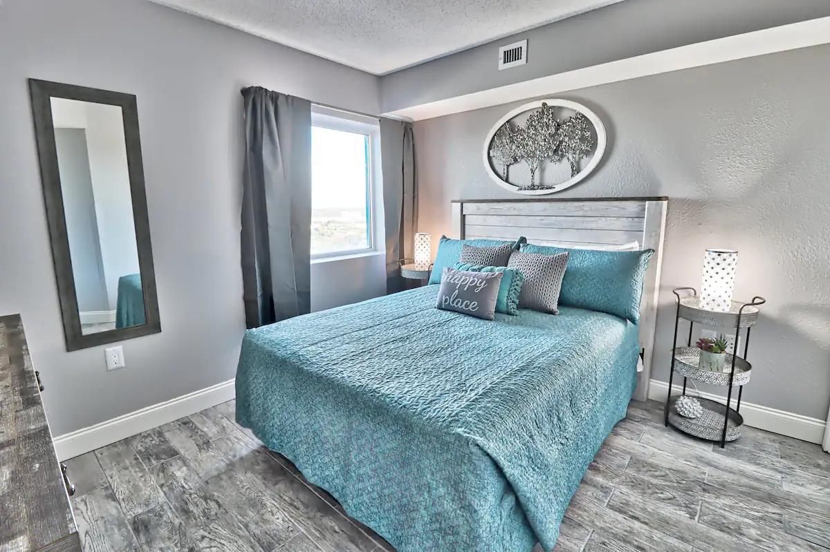 504 Ocean Blvd. Unit: 1601