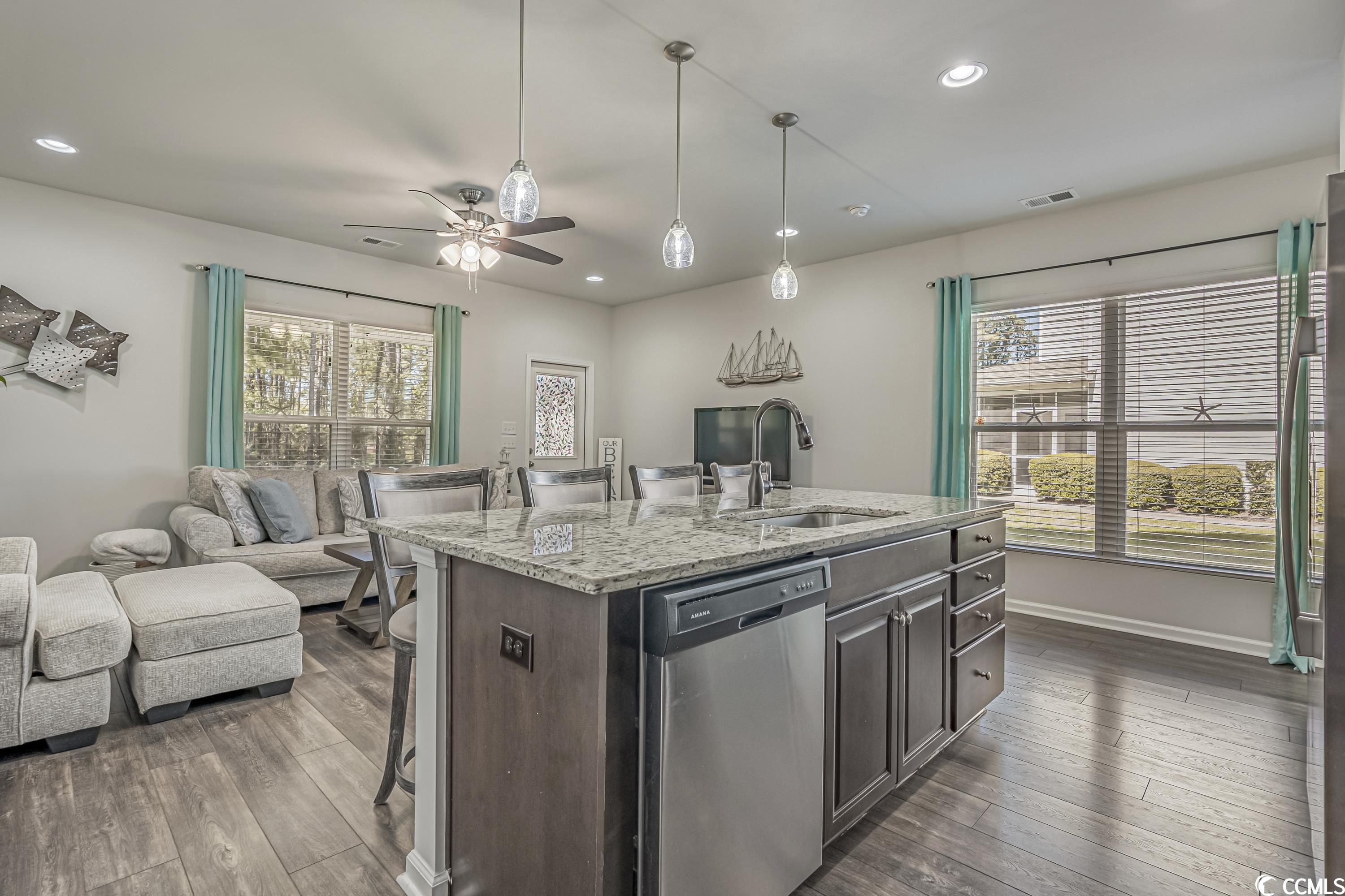 331 Castle Dr. Unit: 1438